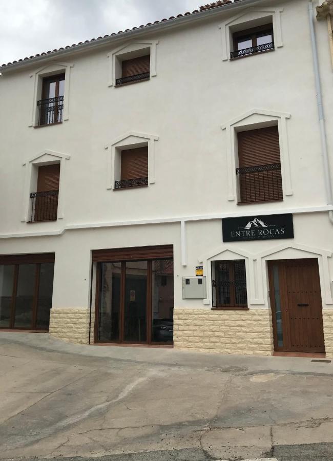 Alojamientos Rurales Entre Rocas Айна Екстериор снимка